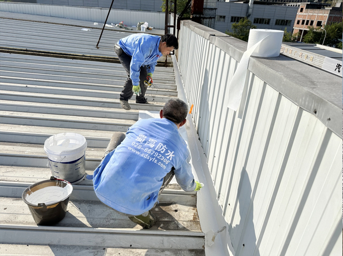 广汽丰田4S店彩钢顶屋面防水补漏成功实践